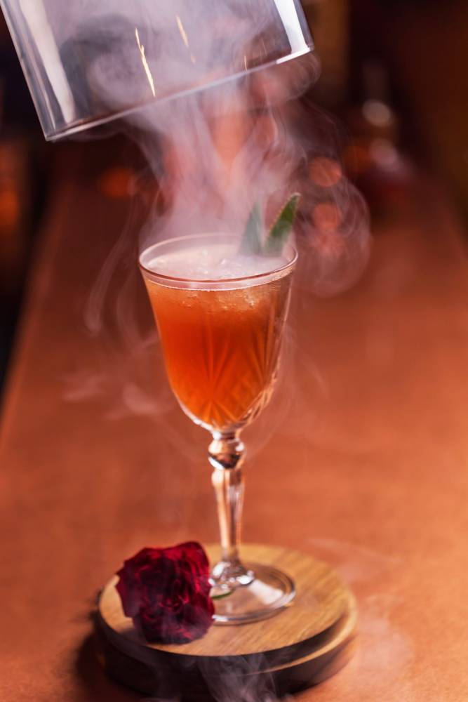 Cocktail des ANTILLES FRANÇAISES - Cocktail Smoke and Roses